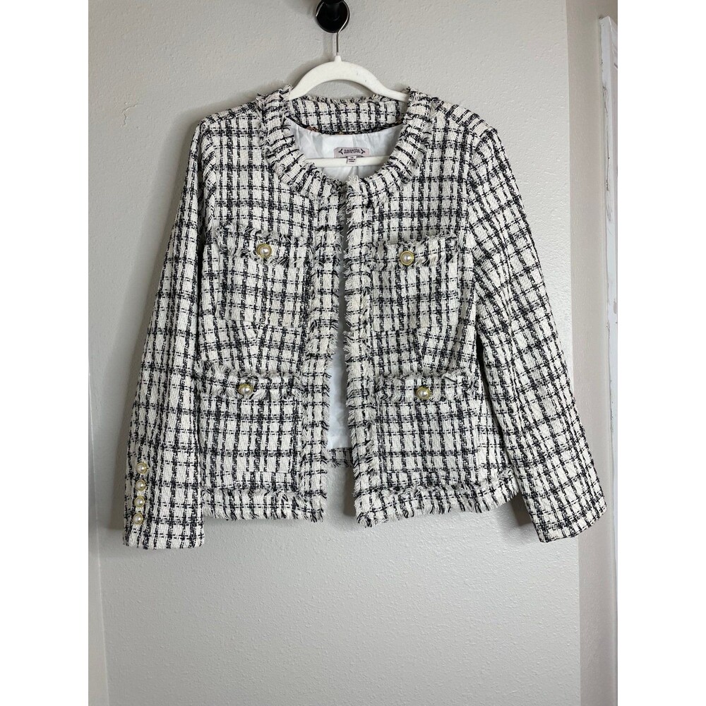 Chic Tweed Pearl Button Crop Jacket | Black White Plaid Bouclé Blazer 14